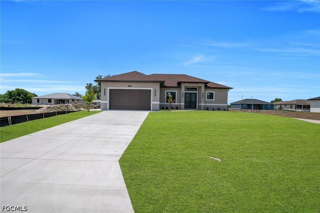 3 bed home in Lehigh Acres