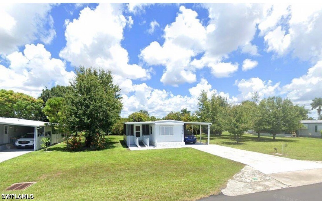 2 bed home in Naples