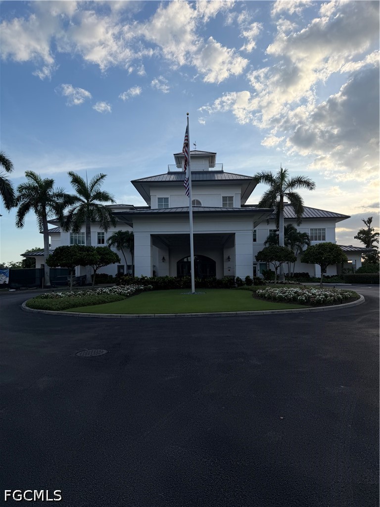 3 bed home in Naples