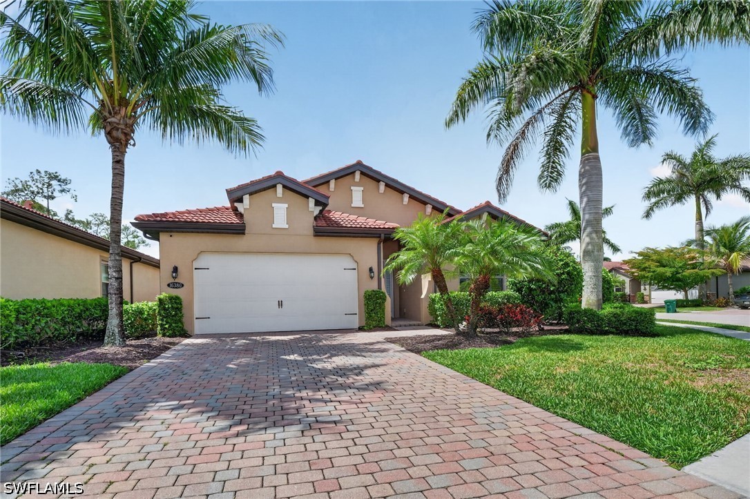 3 bed home in Naples