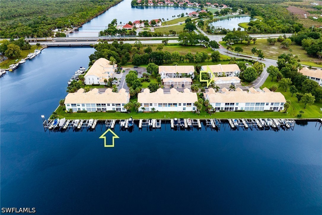 2 bed home in Naples