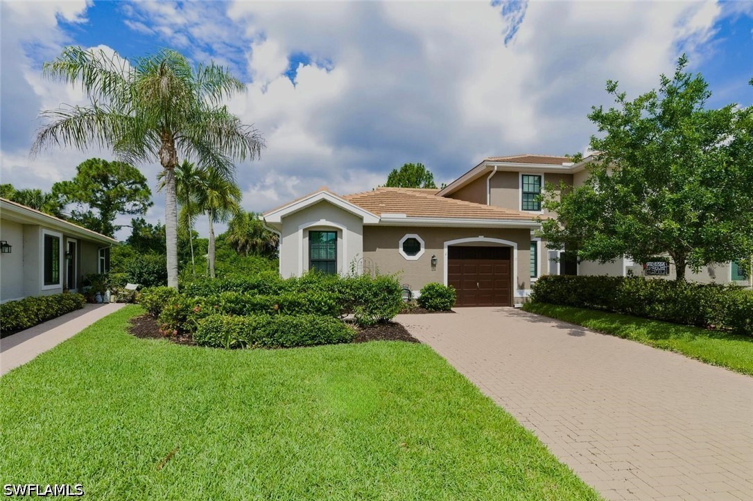 2 bed home in Naples