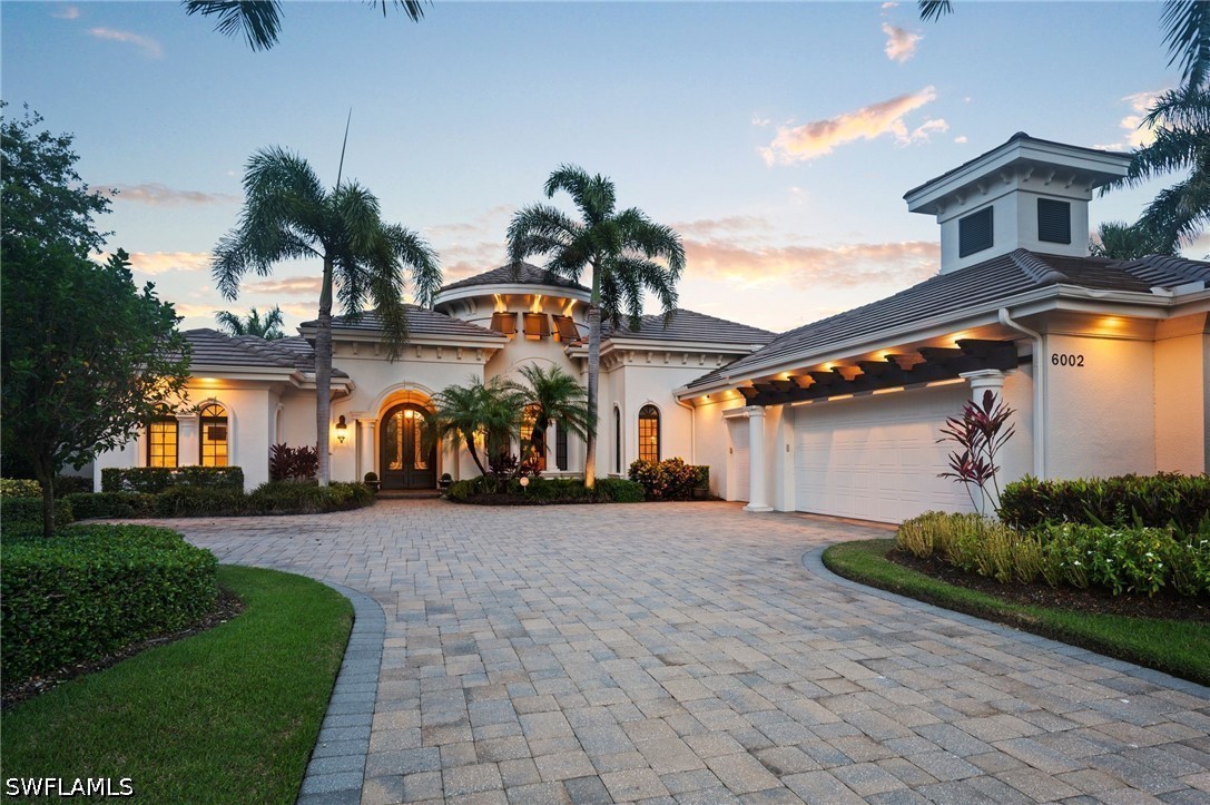 5 bed home in Naples