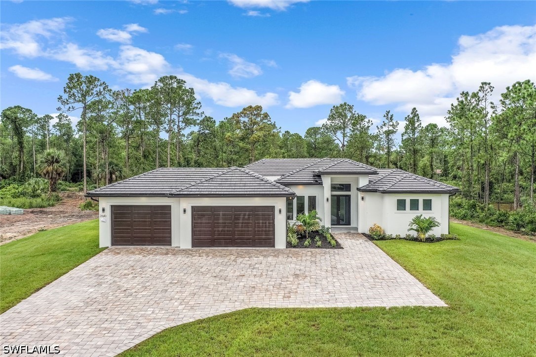 4 bed home in Naples