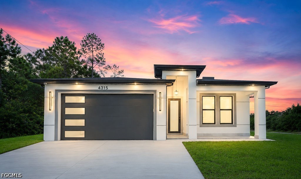 3 bed home in Lehigh Acres