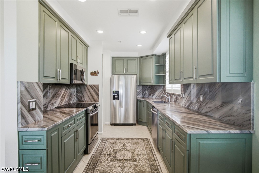 3 bed home in Naples