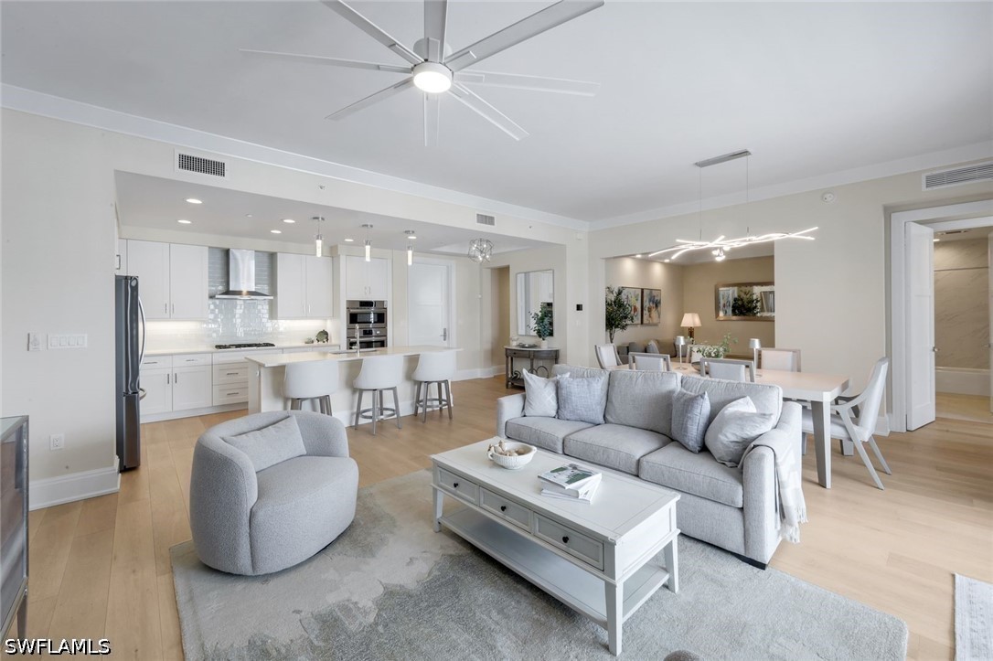 2 bed home in Naples