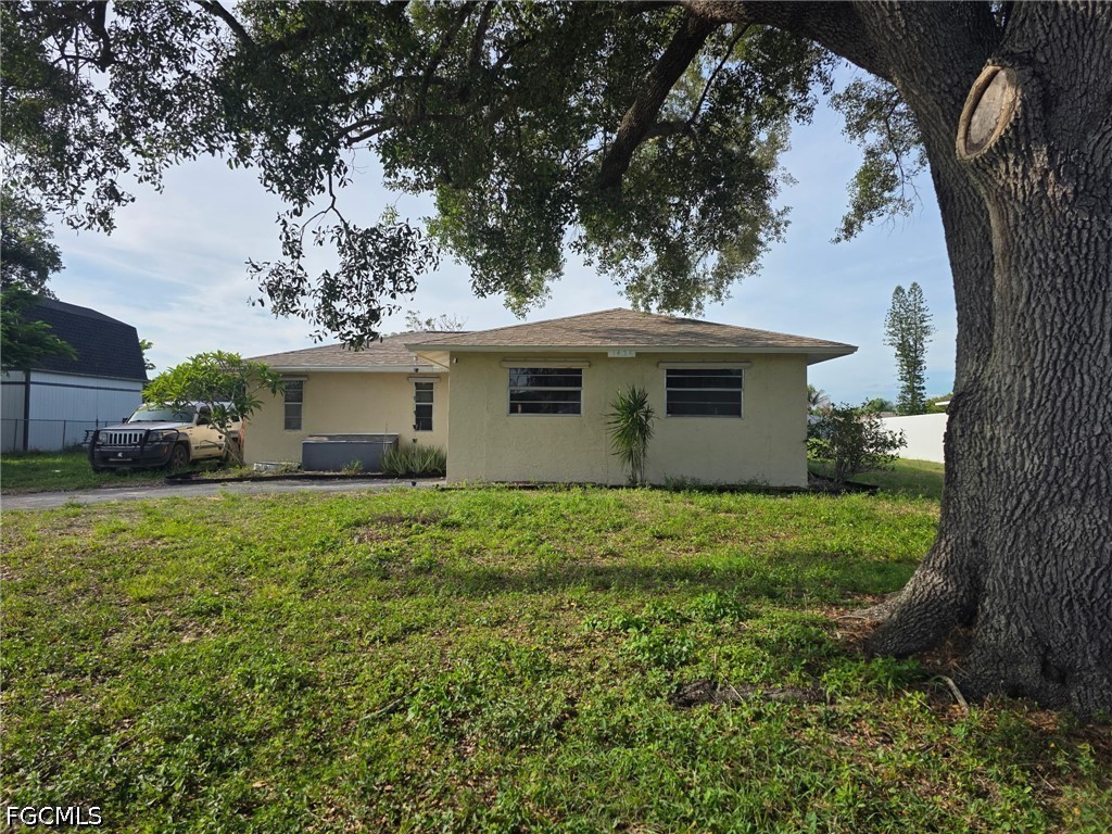 2 bed home in Lehigh Acres