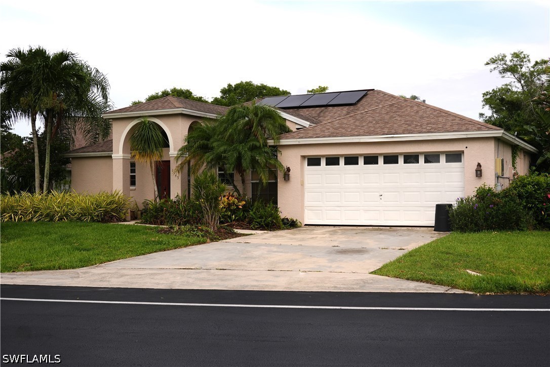 3 bed home in Naples