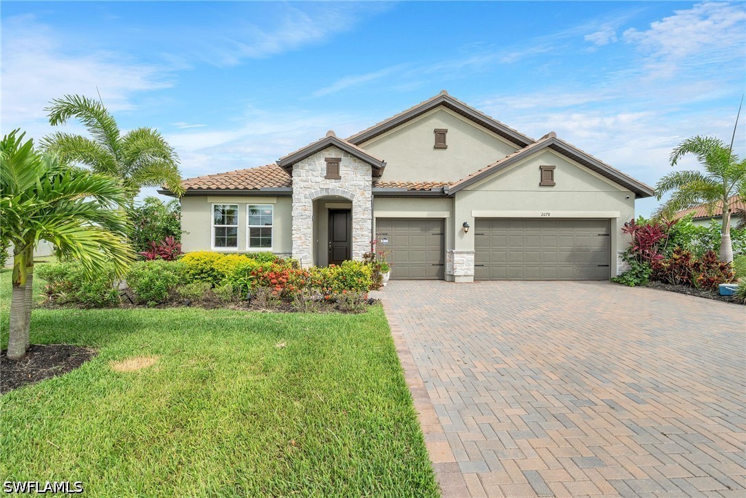 4 bed home in Naples