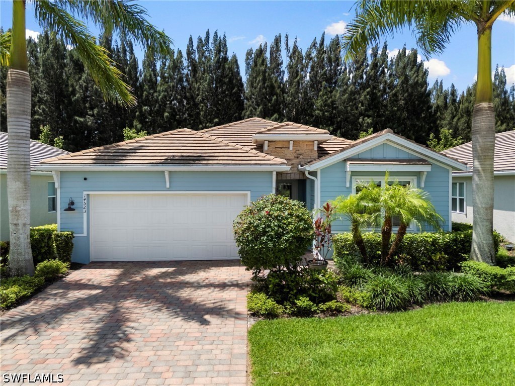4 bed home in Naples