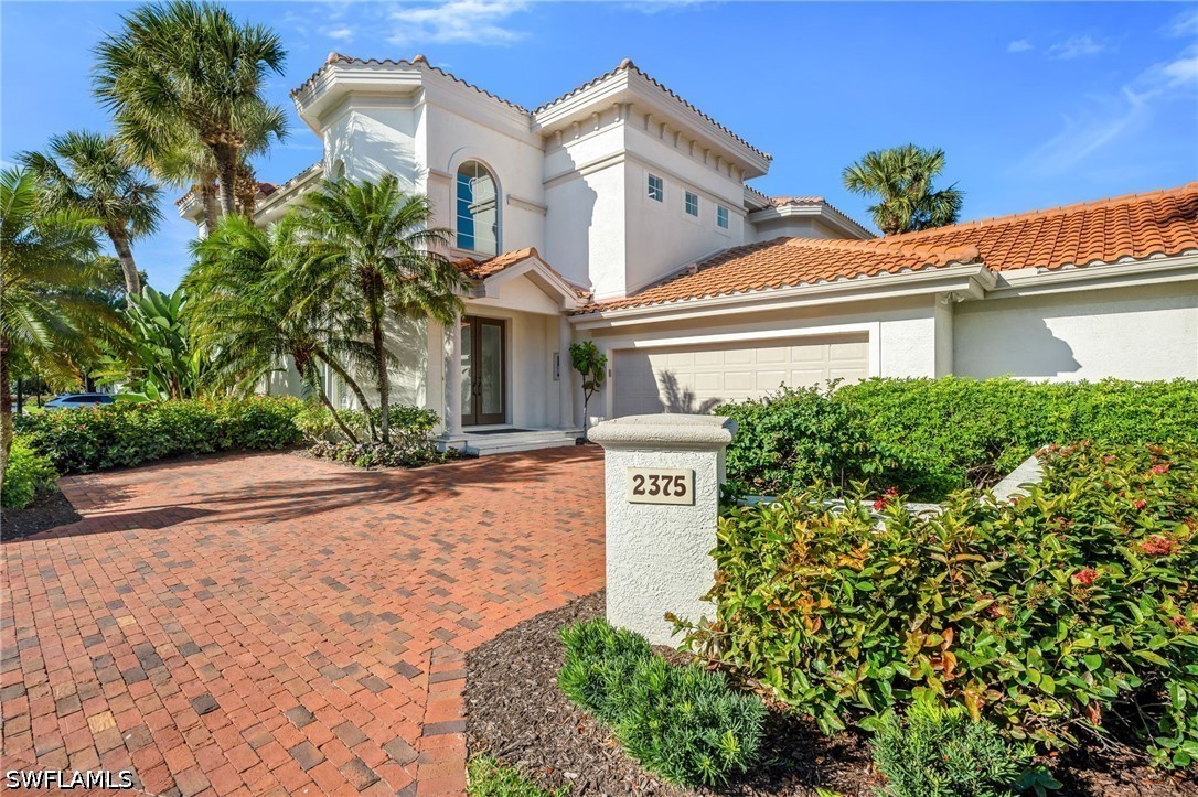 3 bed home in Naples
