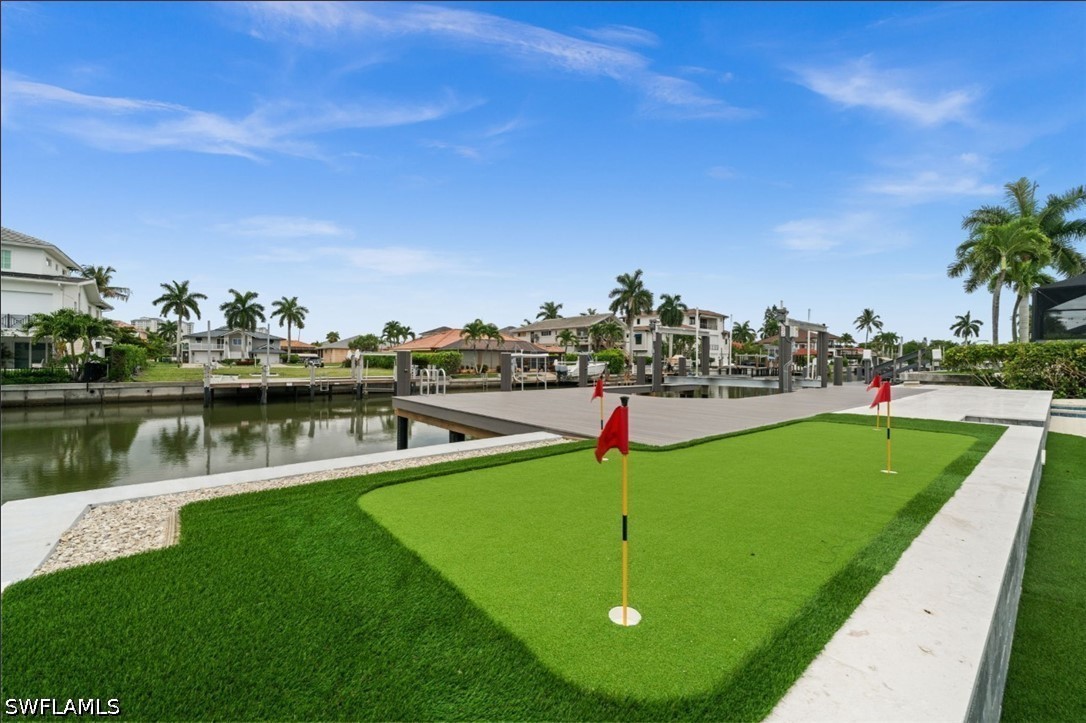 3 bed home in Naples
