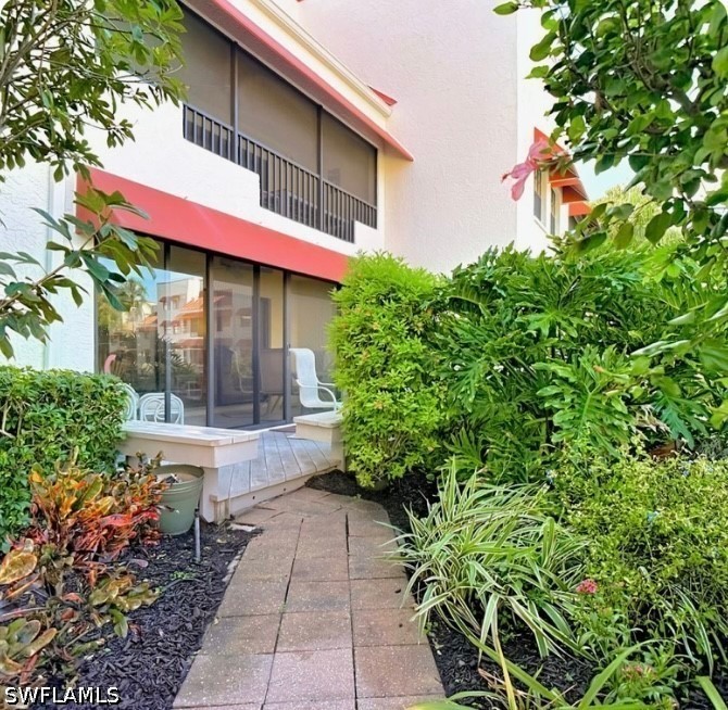 2 bed home in Naples