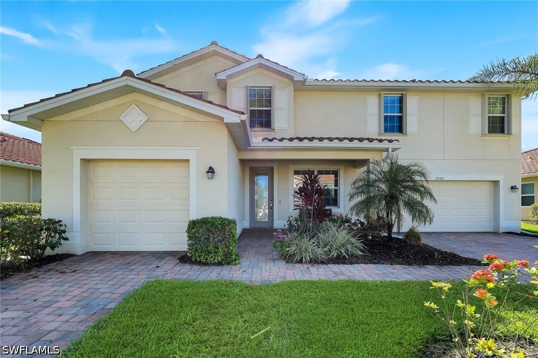 5 bed home in Naples