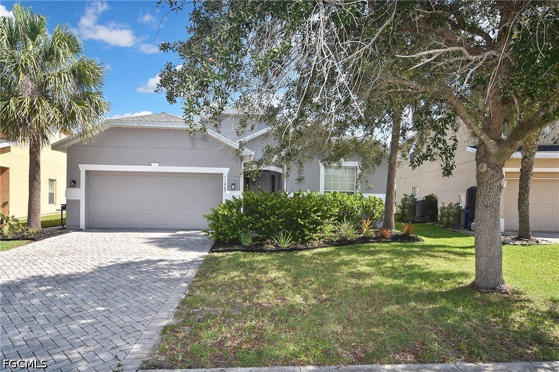 3 bed home in Lehigh Acres
