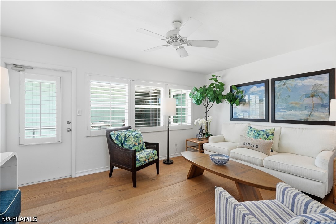 1 bed home in Naples