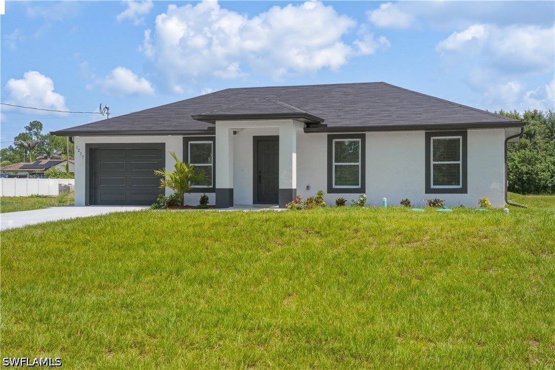 3 bed home in Lehigh Acres