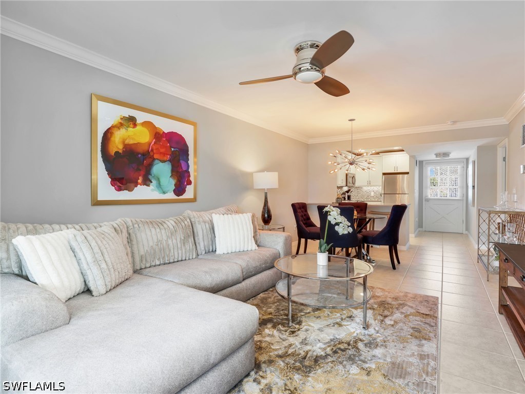 2 bed home in Naples