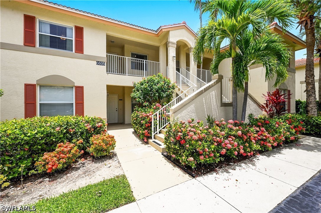 2 bed home in Naples