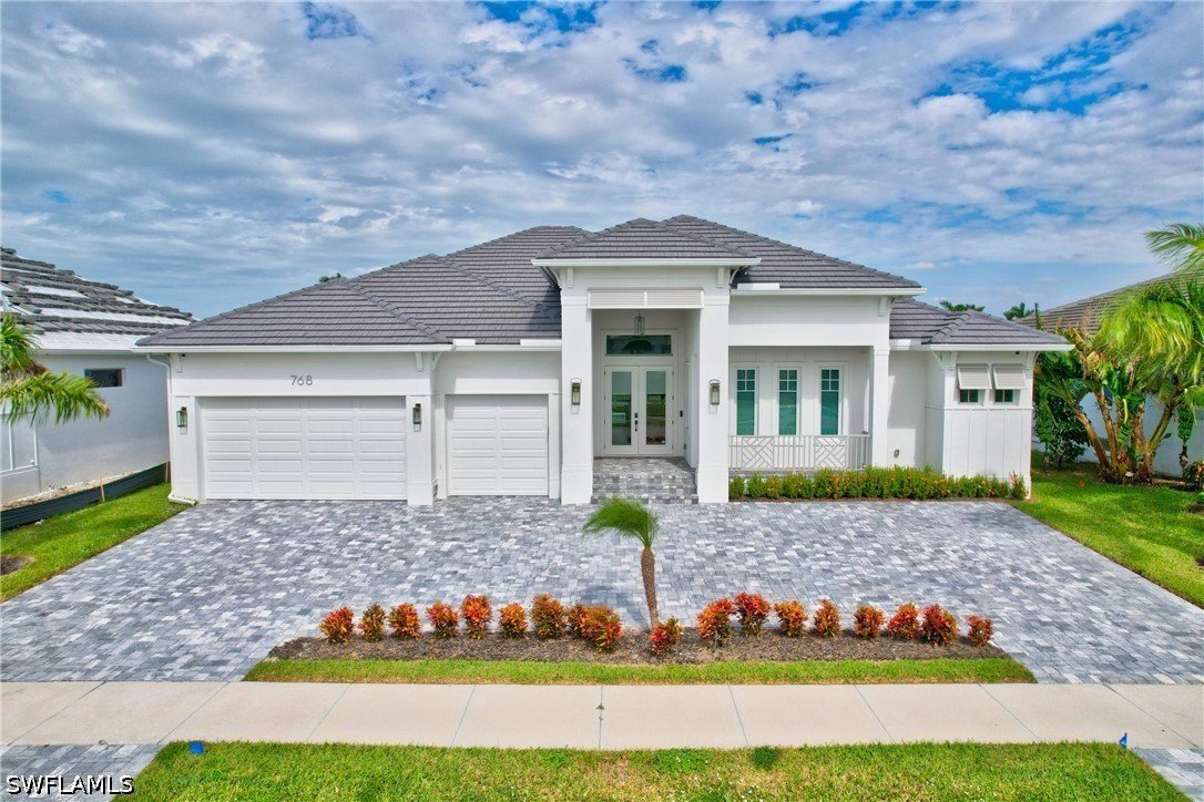 4 bed home in Marco Island