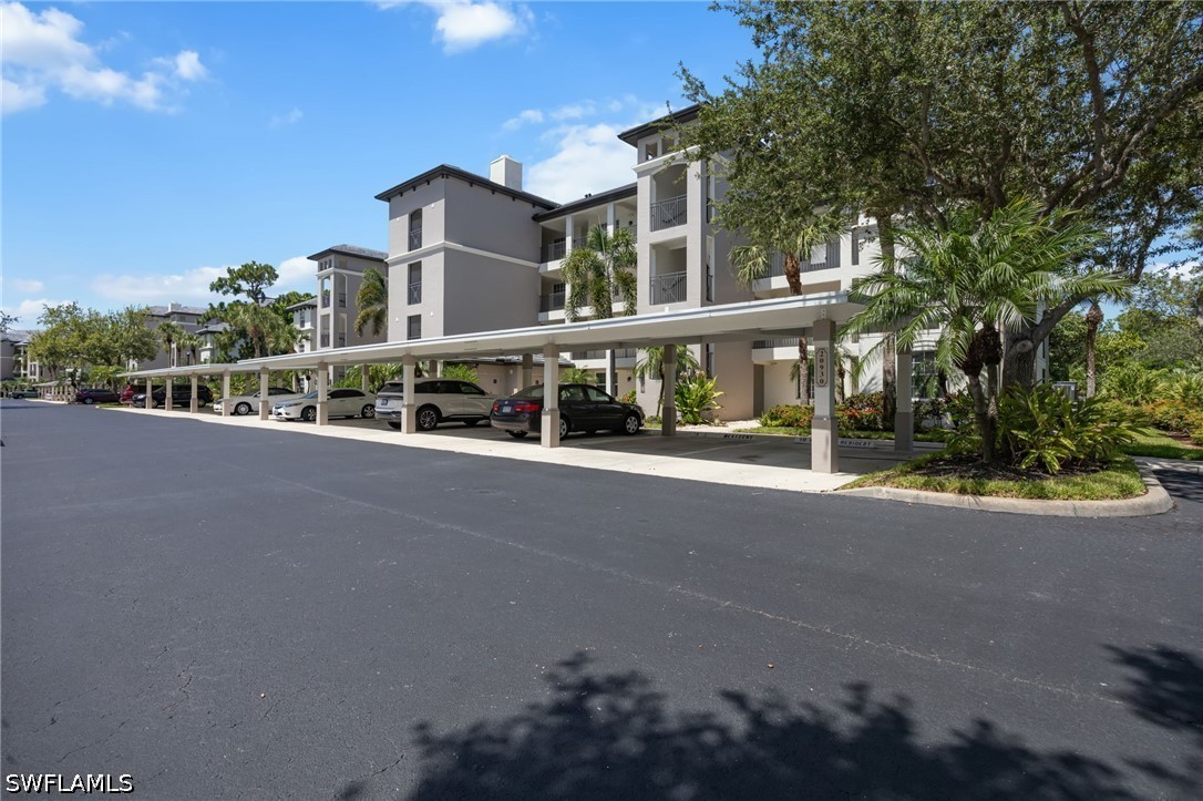 2 bed home in Estero