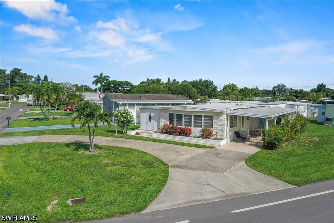 2 bed home in Naples