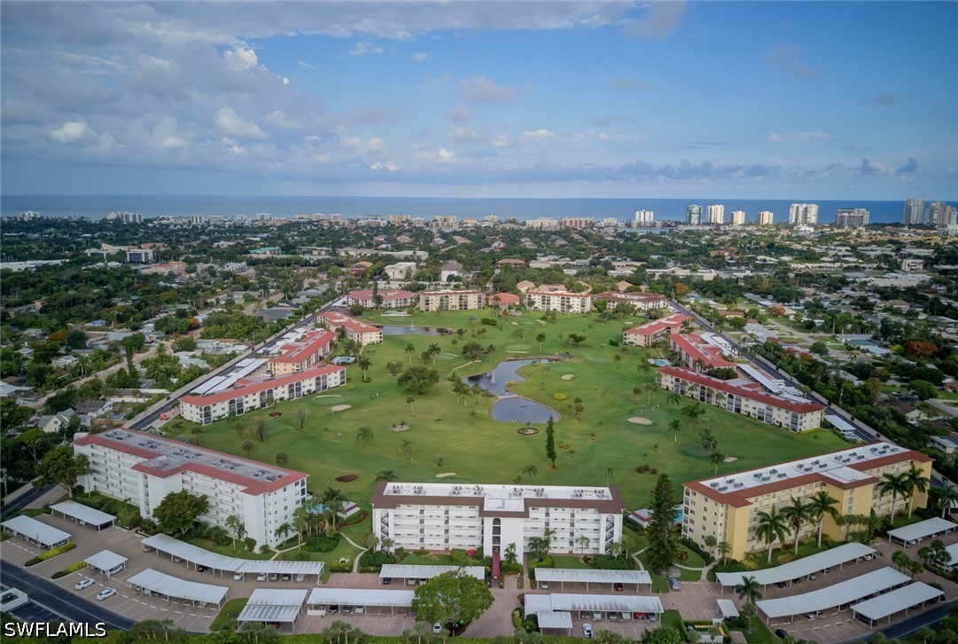 2 bed home in Naples