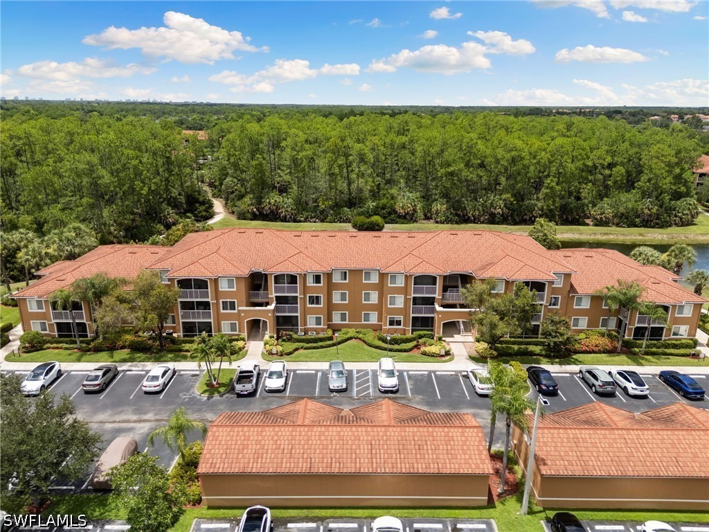 2 bed home in Naples