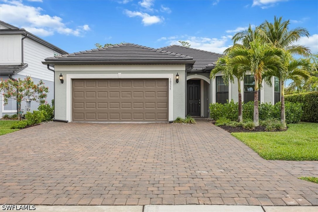 3 bed home in Naples