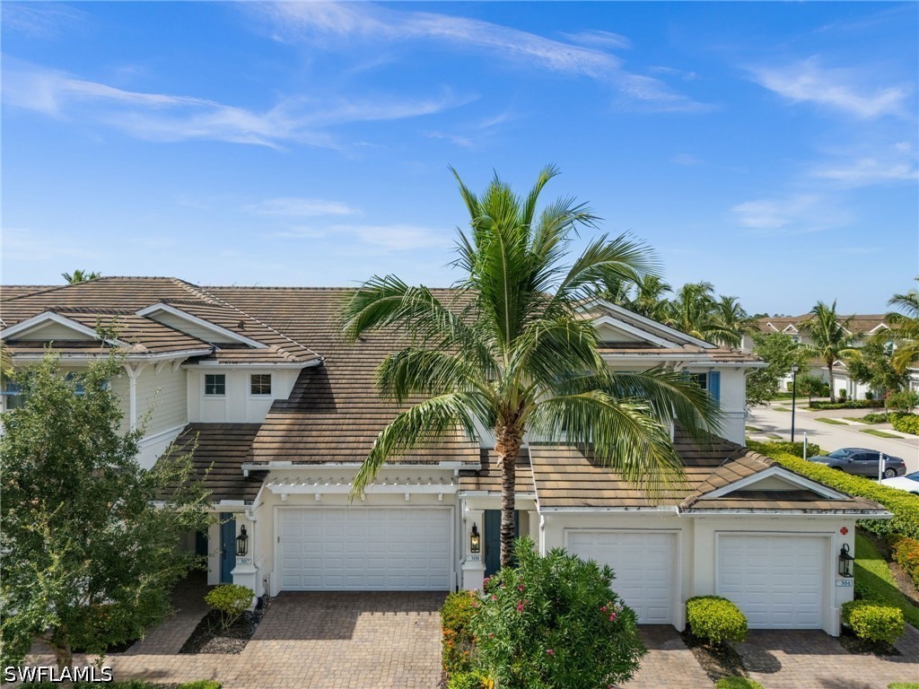 2 bed home in Naples