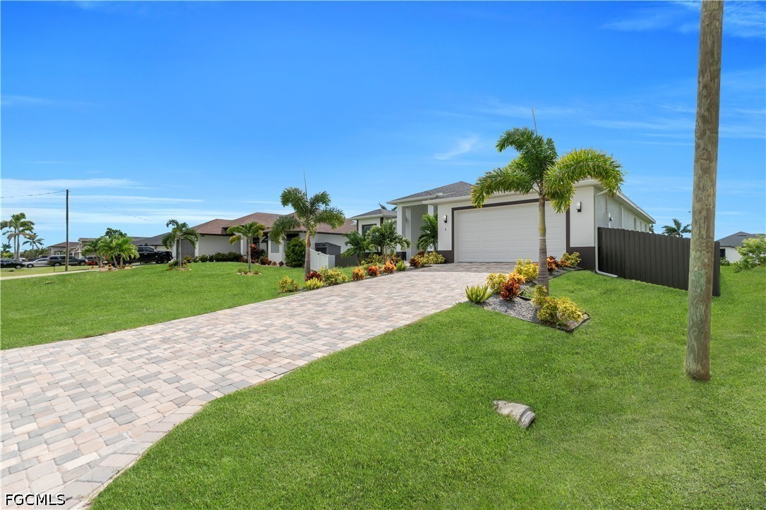 3 bed home in Cape Coral