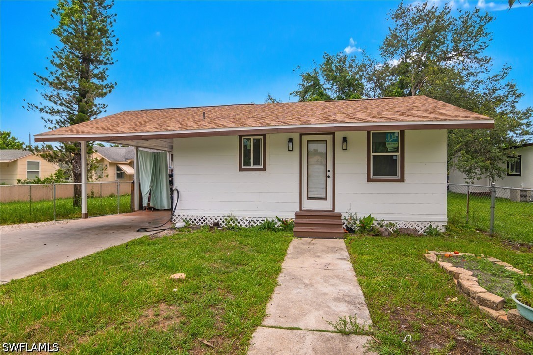 3 bed home in Fort Myers