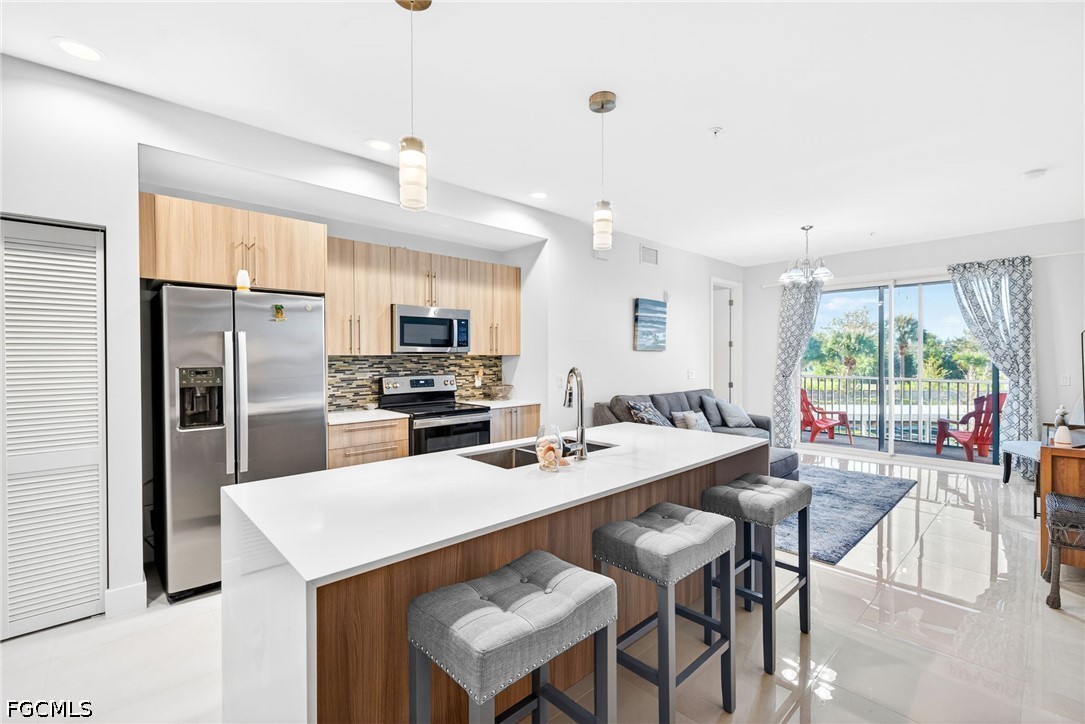 2 bed home in Fort Myers