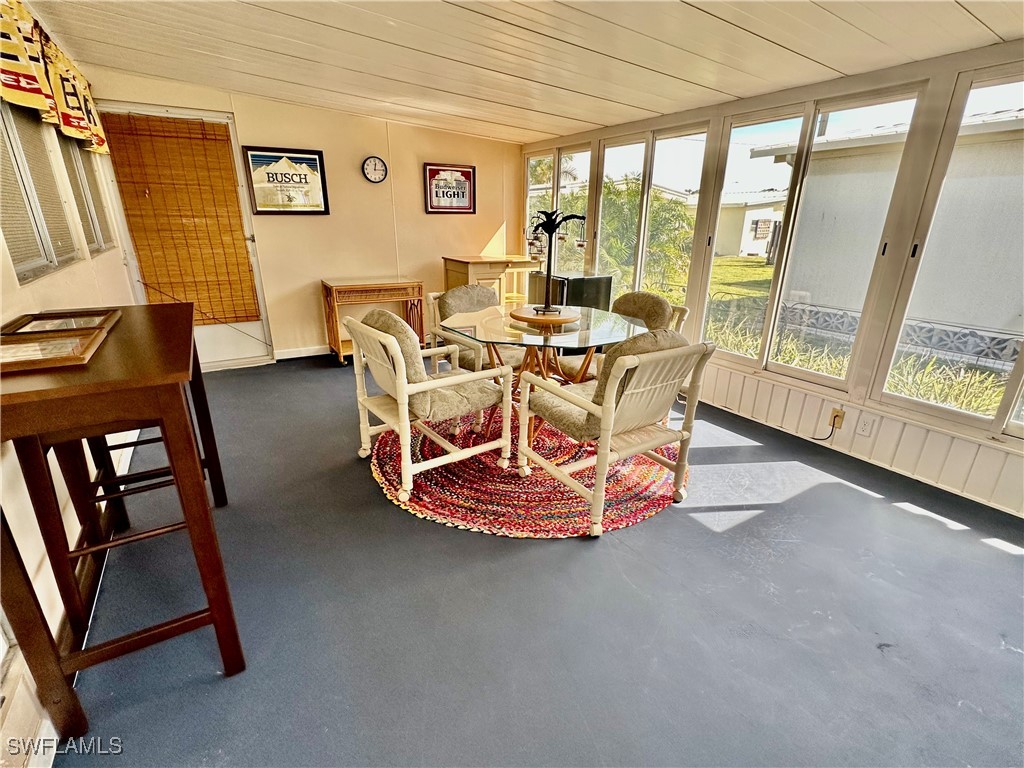 3 Bed ManufacturedHome for Sale in Carriage Village, FL — photo 2