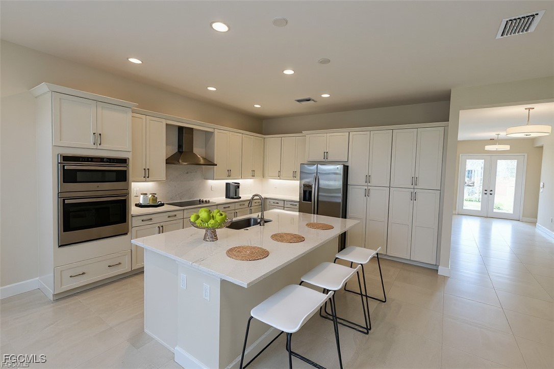 3 Bed SingleFamilyResidence for Sale in Valencia Harbor, FL — photo 2