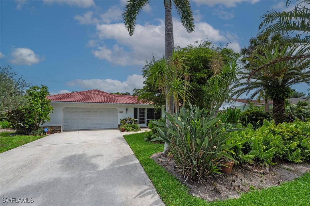 3 Bed SingleFamilyResidence for Sale in Orange Creek, photo 2