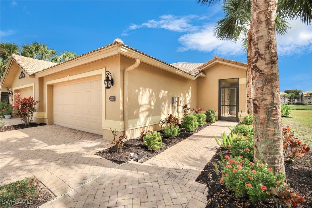 3 Bed Waterfront Home for Sale in Bella Terra, FL — photo 2