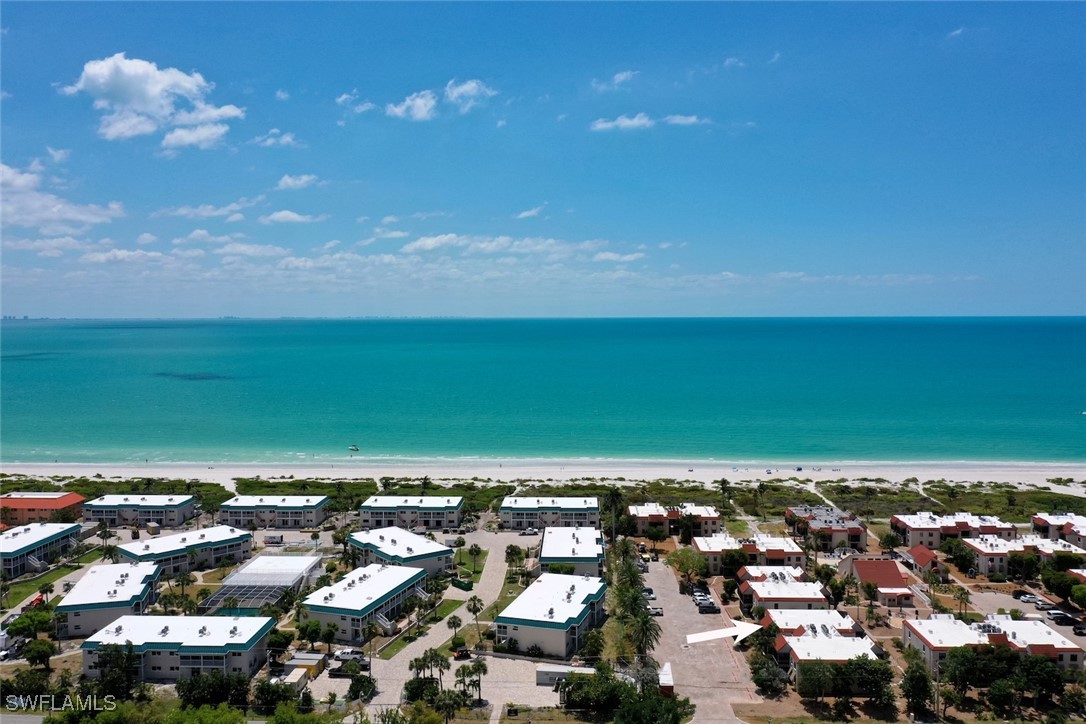 2 Bed Waterfront Home for Sale in Sanibel, photo 2