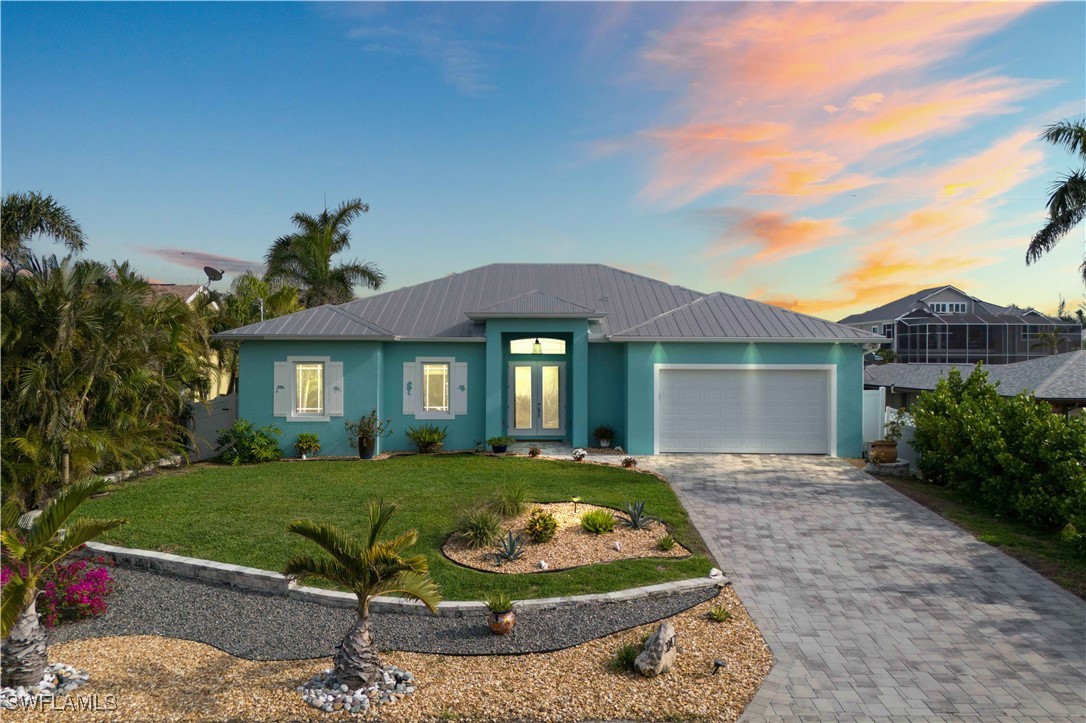 3 Bed Pool Home for Sale in St James City, photo 2