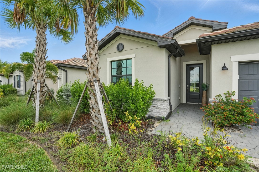 4 Bed Waterfront Home for Sale in Timber Creek, photo 2