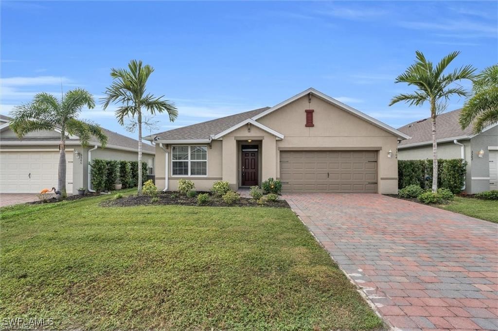 3 Bed SingleFamilyResidence for Sale in Entrada, FL — photo 2