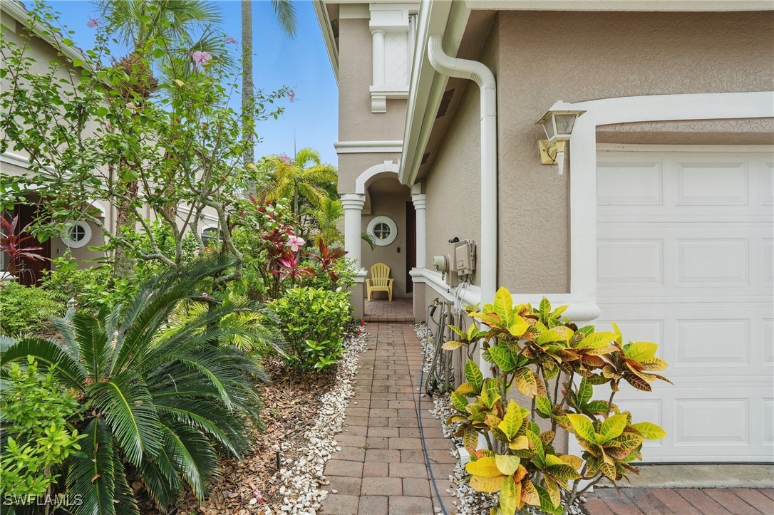 3 Bed Townhouse for Sale in Colonnade At Forum, FL, $295,000 — photo 2