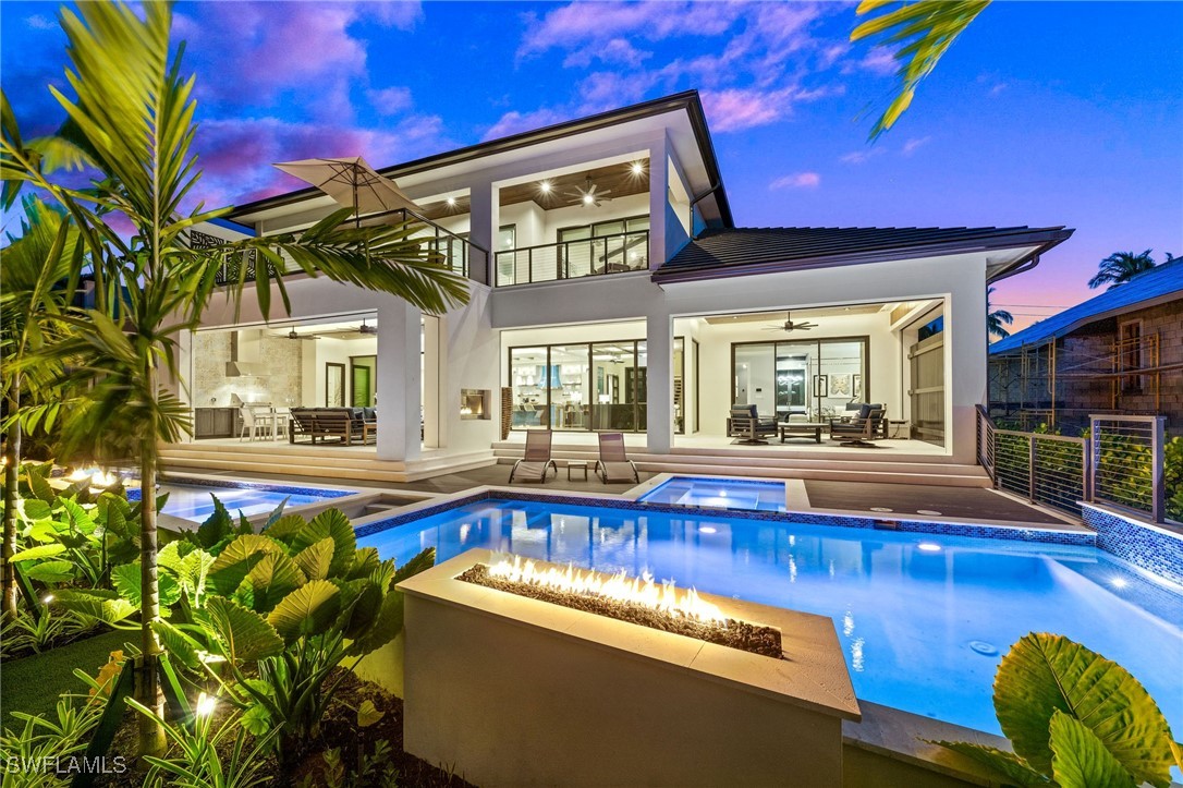 5 Bed Pool Home for Sale in Aqualane Shores, photo 2