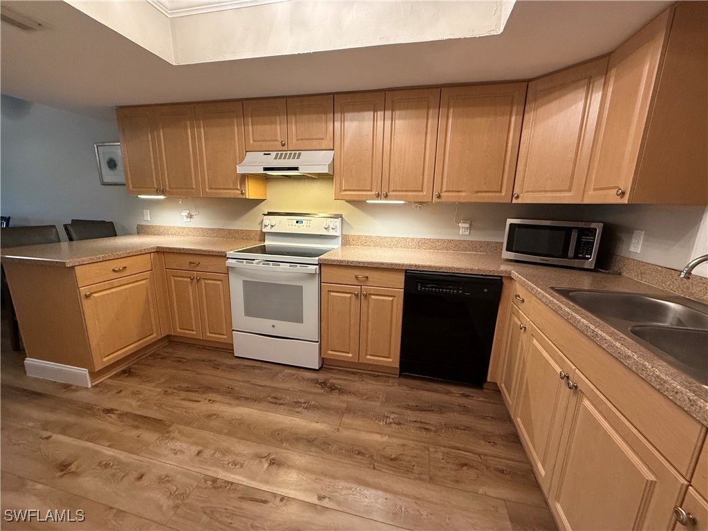 2 Bed Condominium for Sale in Forest Village, FL, $125,000 — photo 2