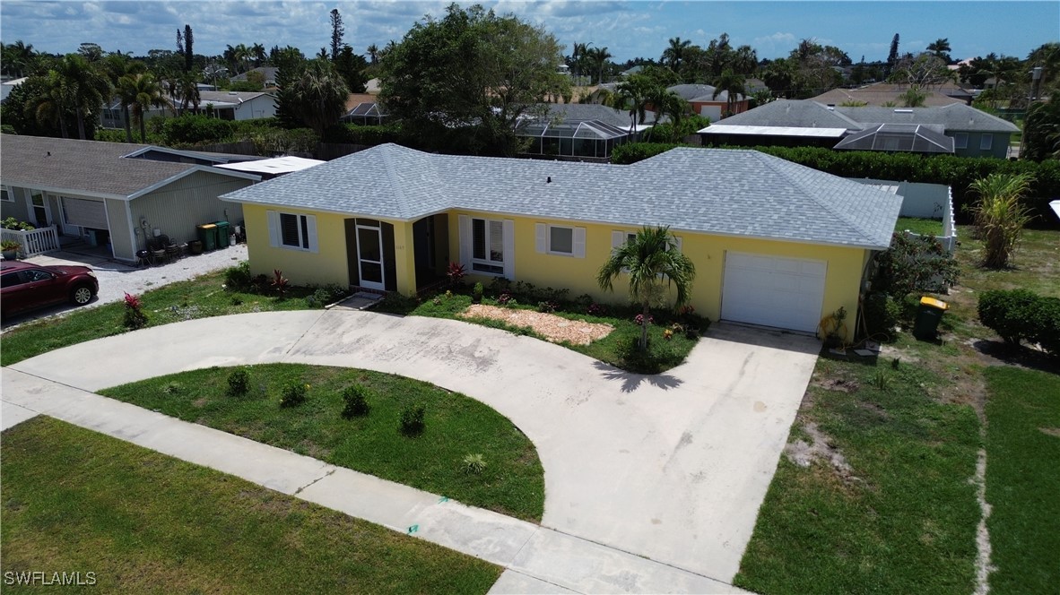 2 Bed SingleFamilyResidence for Sale in Marco Island, photo 2