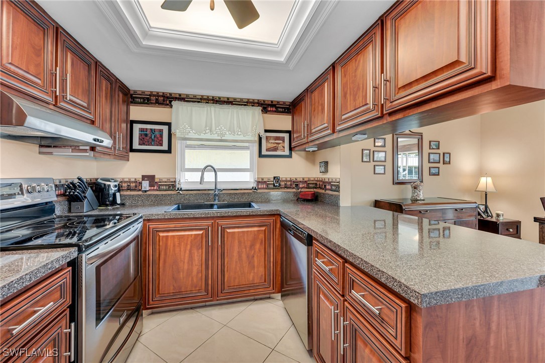 2 Bed Condominium for Sale in Royal Bay Villas, photo 2