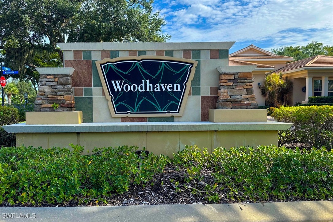 3 Bed Pool Home for Sale in Woodhaven, FL — photo 2