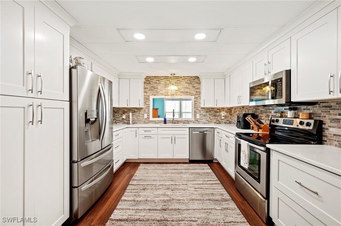 2 Bed ManufacturedHome for Sale in Old Bridge Village, FL — photo 2
