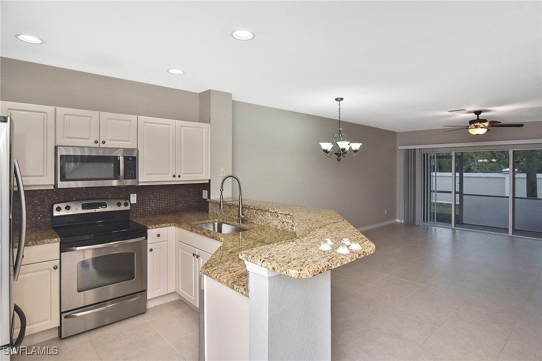 2 Bed Townhouse for Sale in Olympia Pointe, FL, $174,900 — photo 2